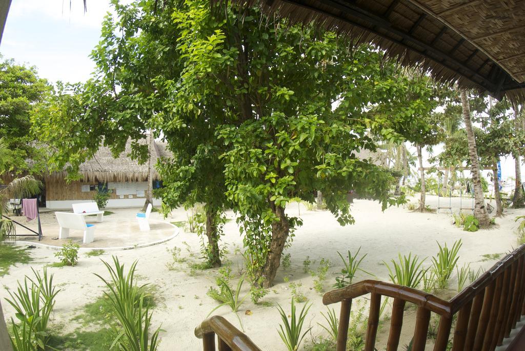 Evolution Dive And Beach Resort เกาะมาลาปัสกัว ภายนอก รูปภาพ